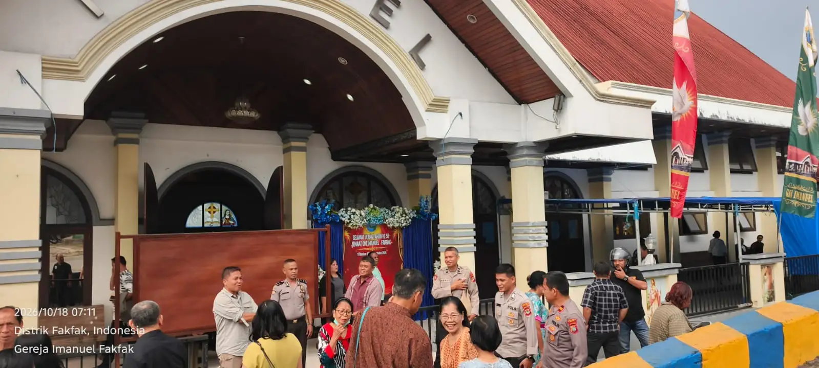 Minggu Kasih di Fakfak: Polri Hadir di Gereja, Perkuat Keamanan dari Tengah Jemaat